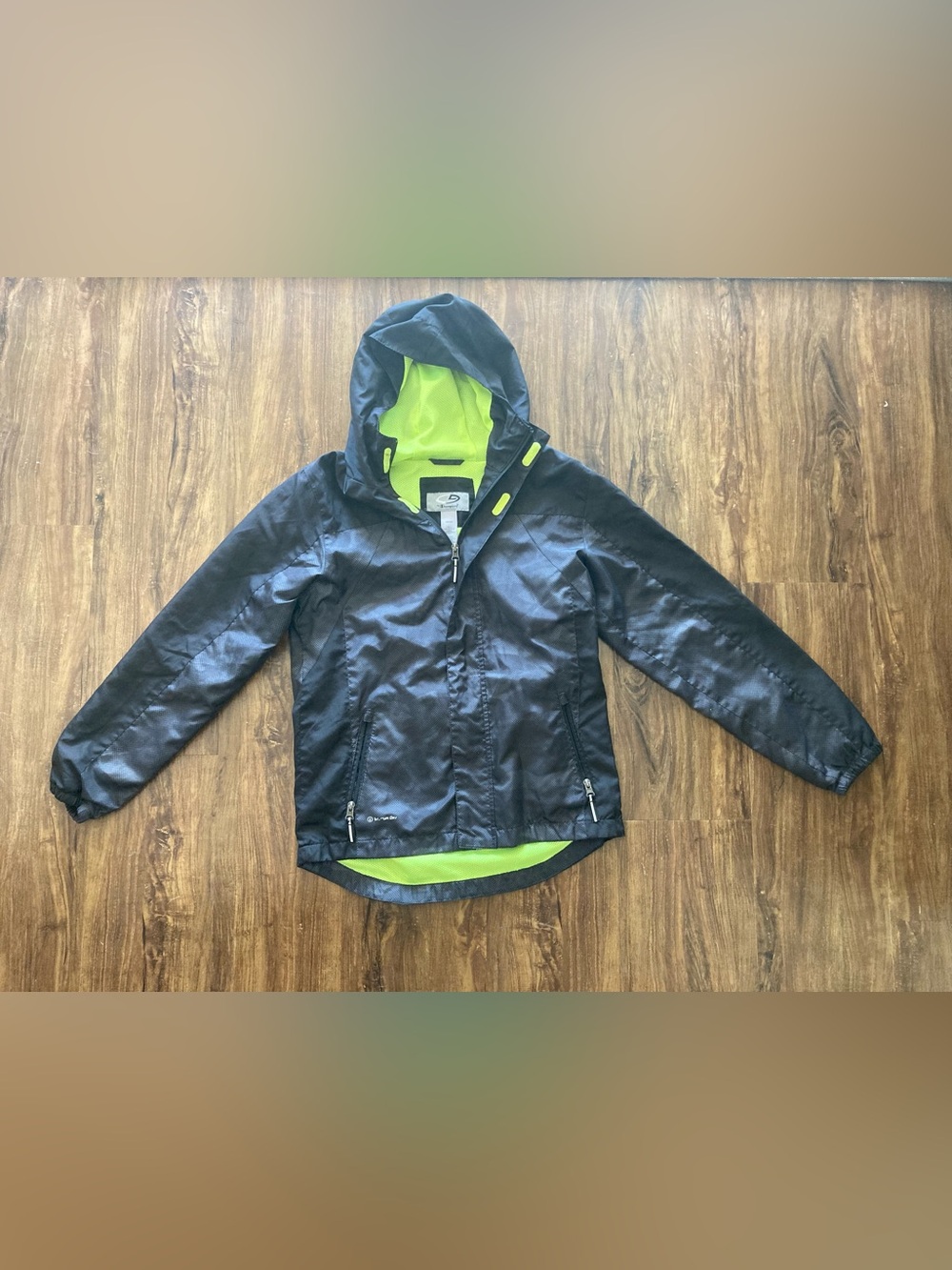 Champion Black Kids' Windbreaker Jacket with Neon Green Lining Size Large